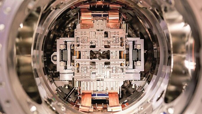 [Translate to Japanese:] Positioning of X-Ray Detectors