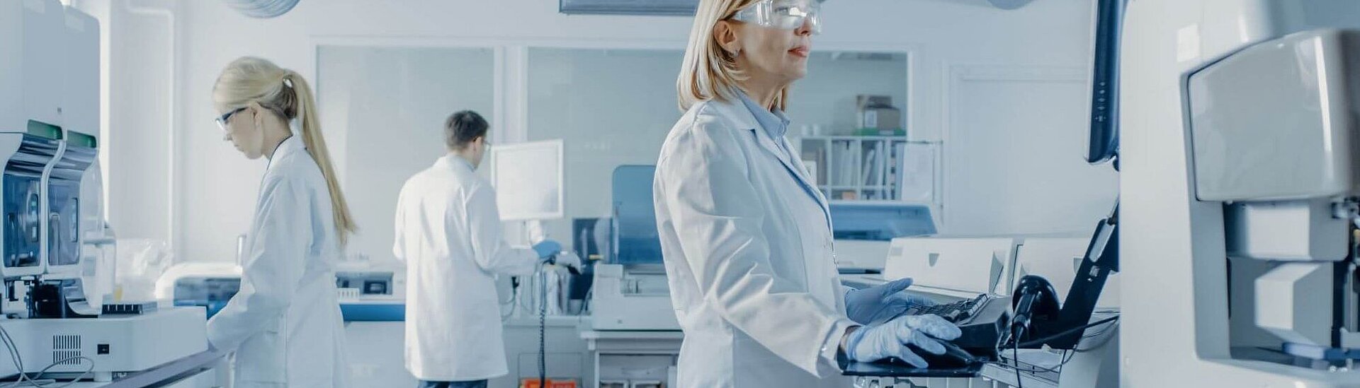 Piezomotors for Pipetting and Nanodispensing