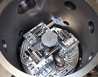Cryo Sample Positioning with SpaceFAB Cryo Sample Positioning with SpaceFAB