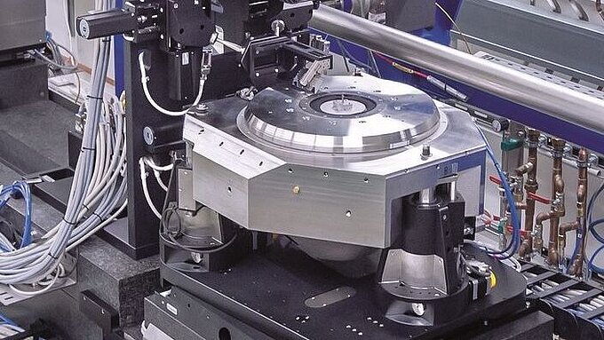 Nanotomography sample positioning Nanotomography sample positioning